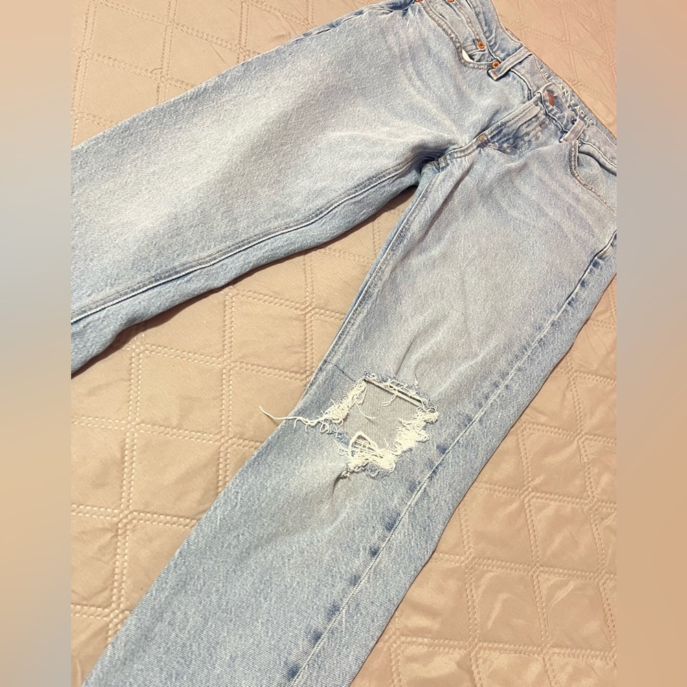 AE Stretch Ripped 90s Skinny Jean